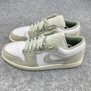 Jordan 1 Low SE white green trainers. Size US 12 sneakers lifestyle
